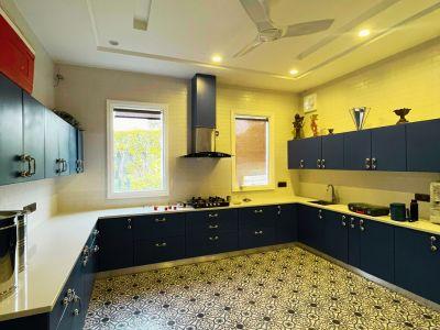 5 Bedroom Farm house 4840 sq yds in Ansal Satbari, South Delhi