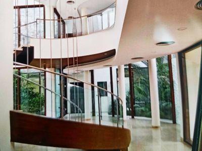 5 Bedroom Farm house 4840 sq yds in Dera Mandi, South Delhi