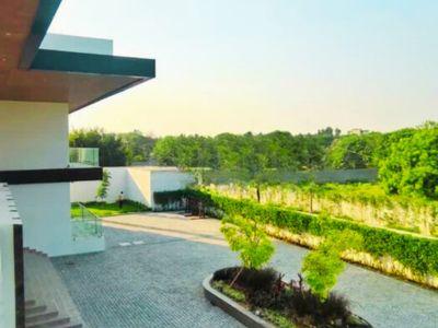 5 Bedroom Farm house 4840 sq yds in Dera Mandi, South Delhi