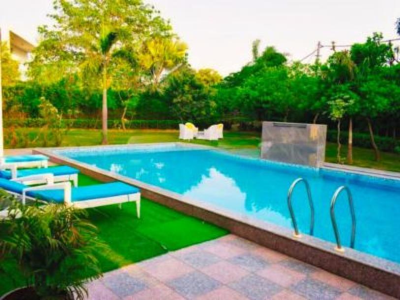 5 Bedroom Farm house 4840 sq yds in Chattarpur, South Delhi-3