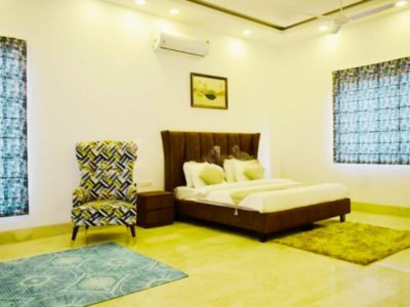 5 Bedroom Farm house 4840 sq yds in Chattarpur, South Delhi-4