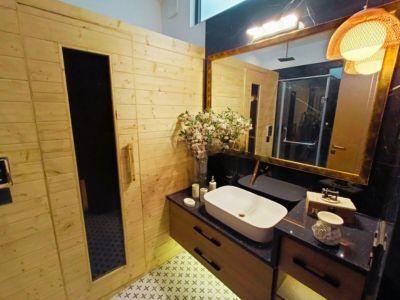 5 Bedroom Farm house 2400 sq yds in Chattarpur, South Delhi