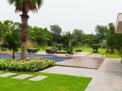 7 Bedroom Farm house 12100 sq yds in Ansal Satbari, South Delhi