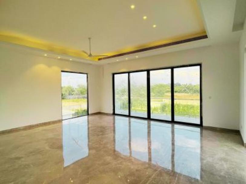 6 Bedroom Farm house 1600 sq yds in Chattarpur, South Delhi-4