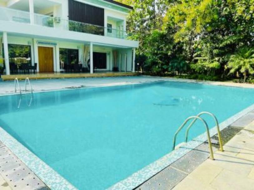 5 Bedroom Farm house 12500 sq yds in Chattarpur, South Delhi-5