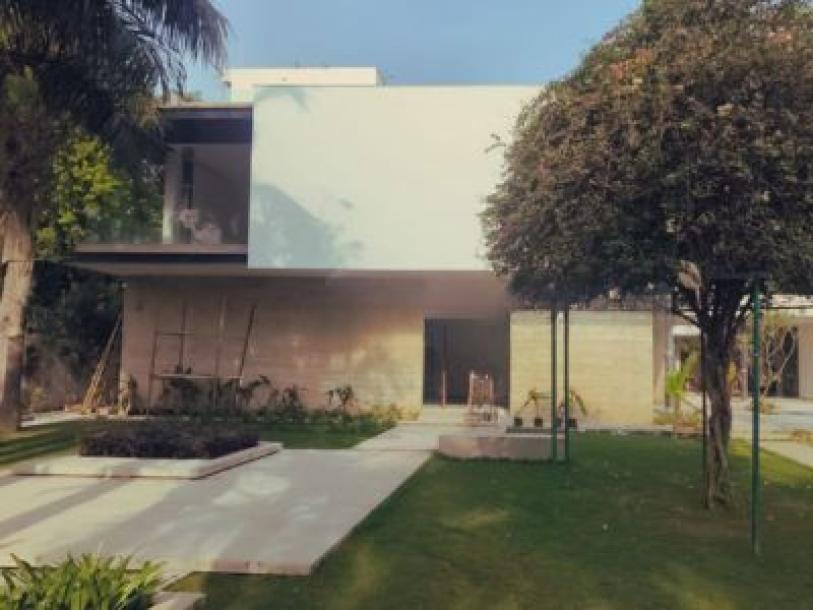 5 Bedroom Farm house 2000 sq yds in Vasant Kunj, South Delhi-1