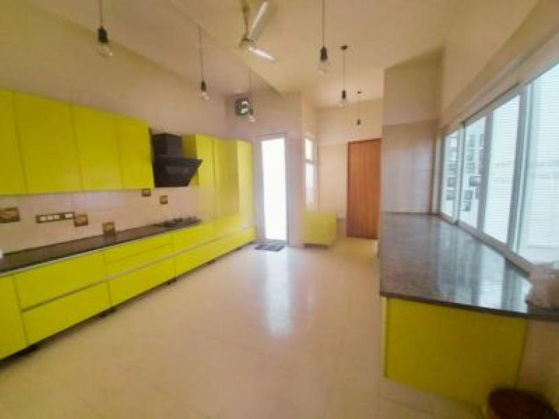 5 Bedroom Farm house 12500 sq yds in Chattarpur, South Delhi-9