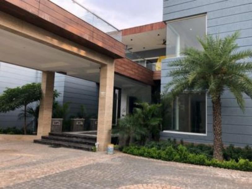 5 Bedroom Farm house 2400 sq yard in Chattarpur, South Delhi-4
