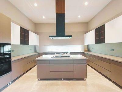 5 Bedroom Farm house in Ansal Satbari, South Delhi