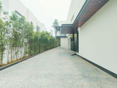 5 Bedroom Farm house in Ansal Satbari, South Delhi